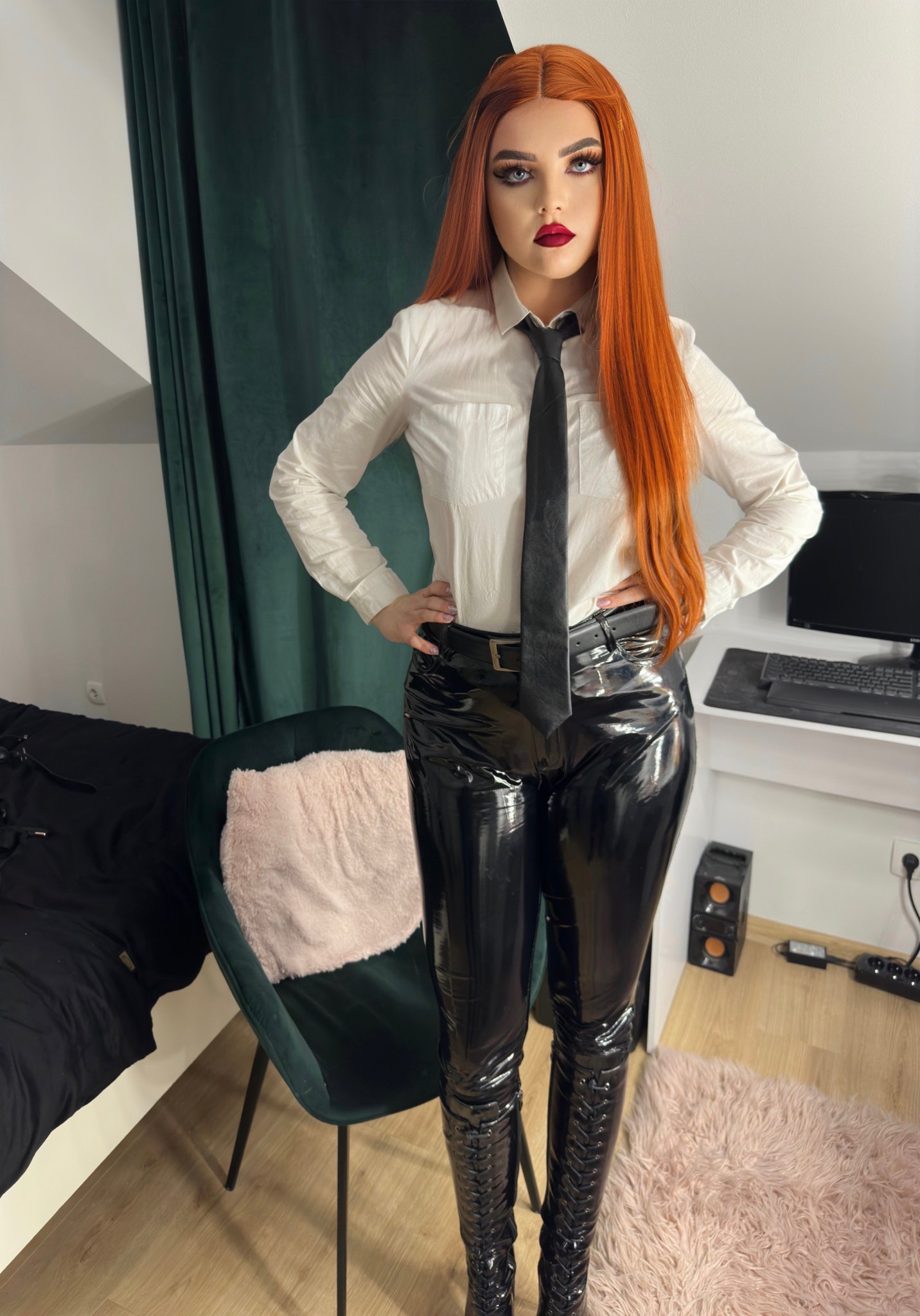 kinky navlia - roxy ryder kelly craig nude