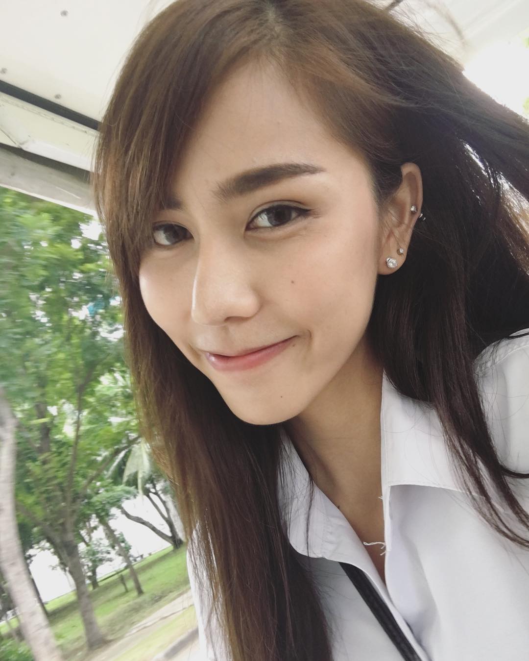 ladyboy handjob - sky bri naked videos olovia olovely